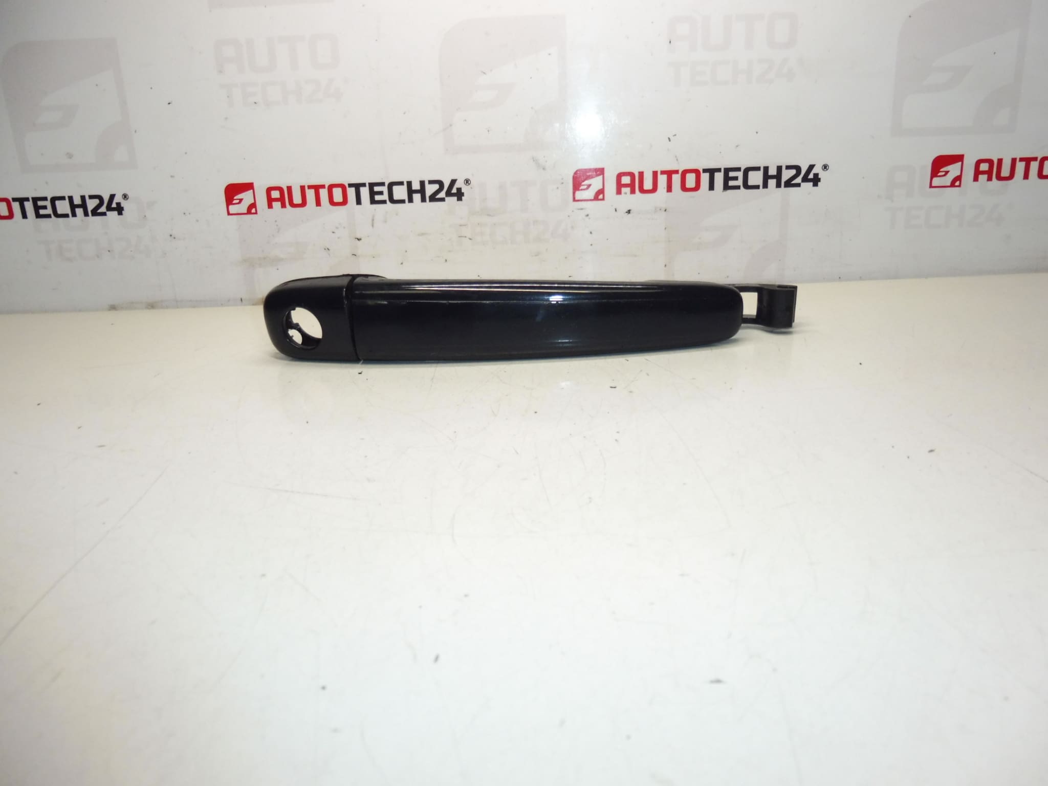 Kľučka vodičových dverí Citroën Peugeot KTGA 9101W9