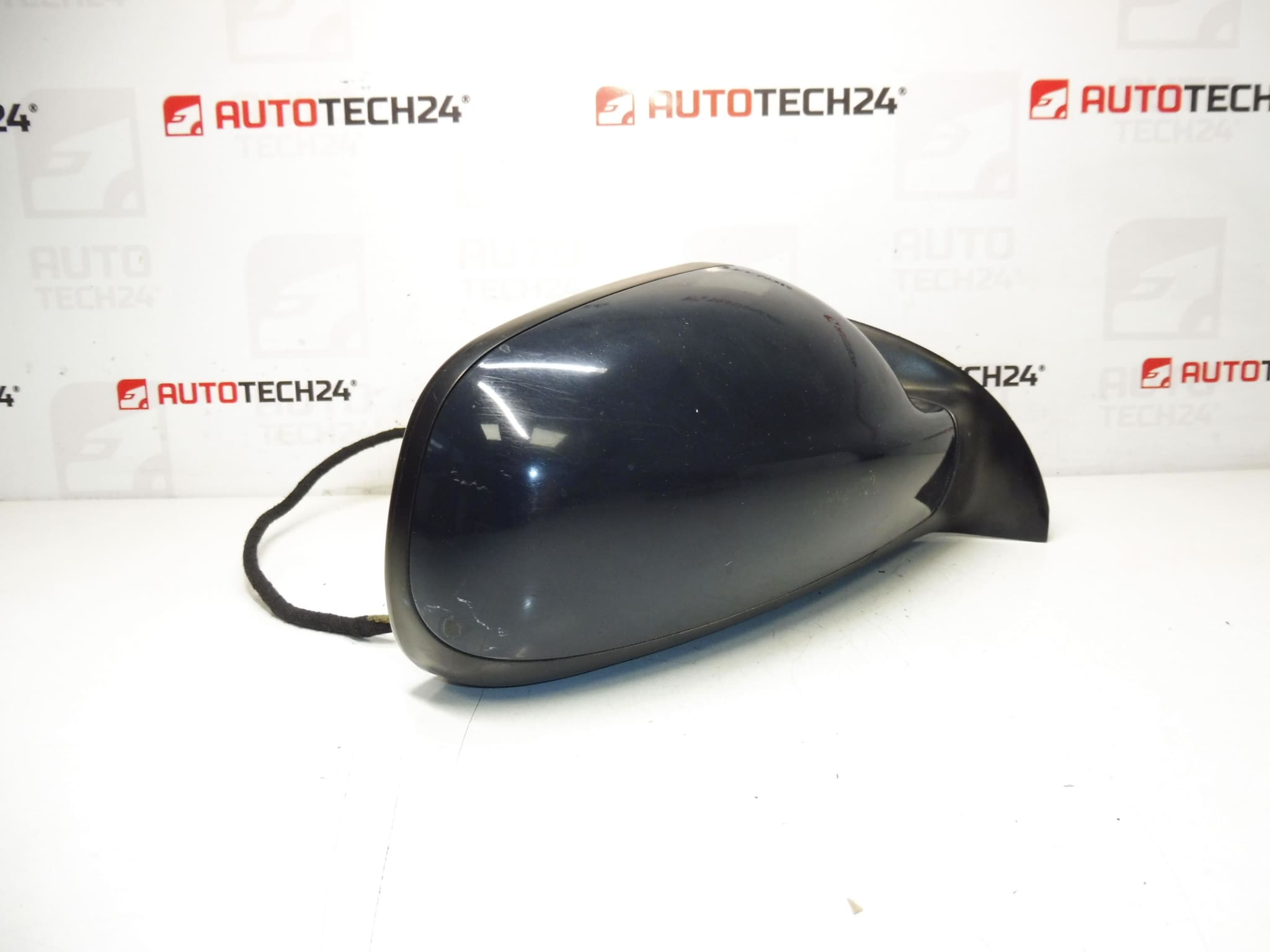 Pravé zrkadlo Peugeot 307 KTGA 8149AX