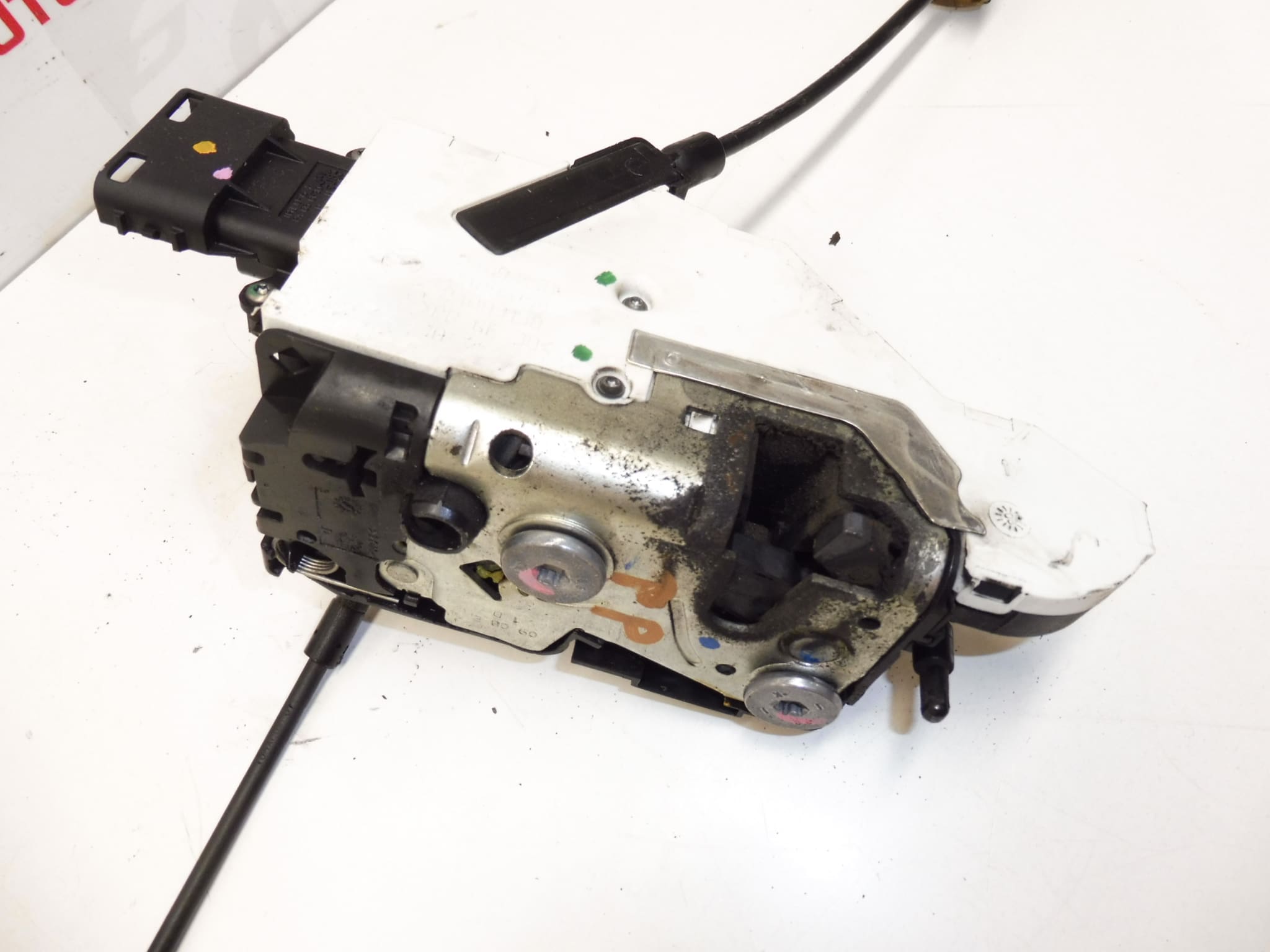 Zámok dverí predného spolujazdca Peugeot 207 24099816 24097816 24095816 – Obrázok 2