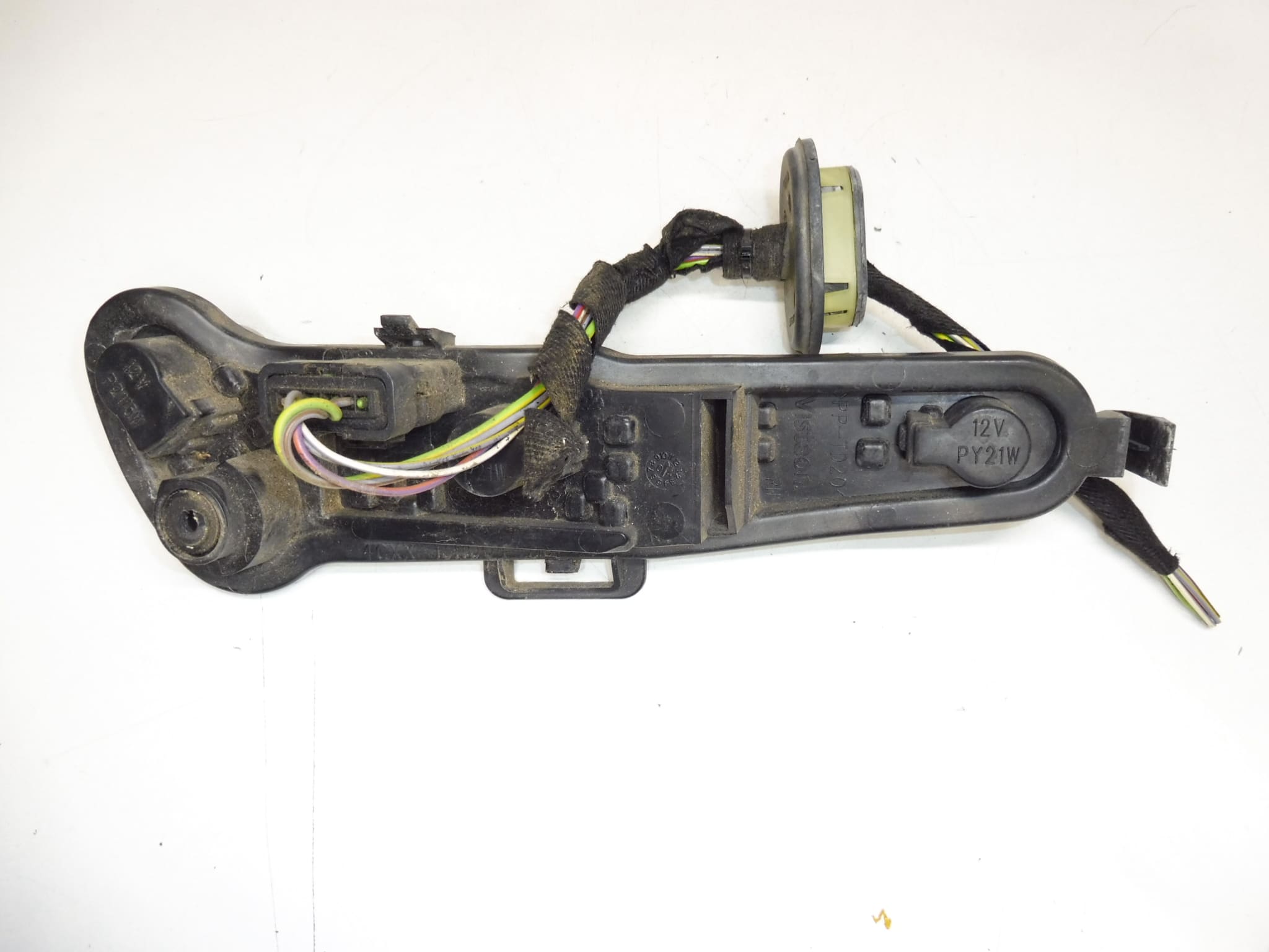 pätica pravého zadného svetla Citroën C4 Coupe 9646801677 6351T6 – Obrázok 2