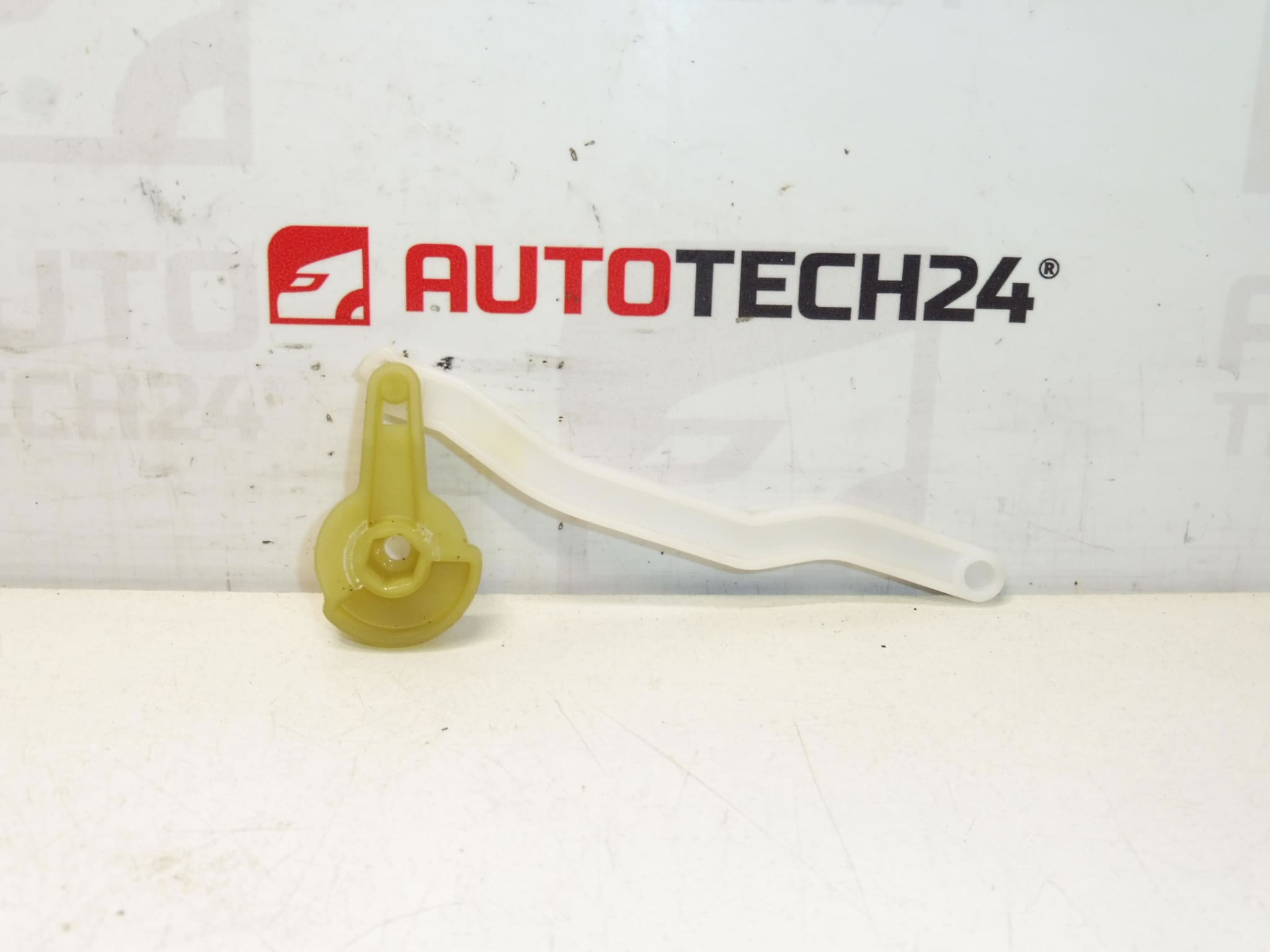 Súprava ovládania klimatizácie Citroën Peugeot 1610531880 – Obrázok 2