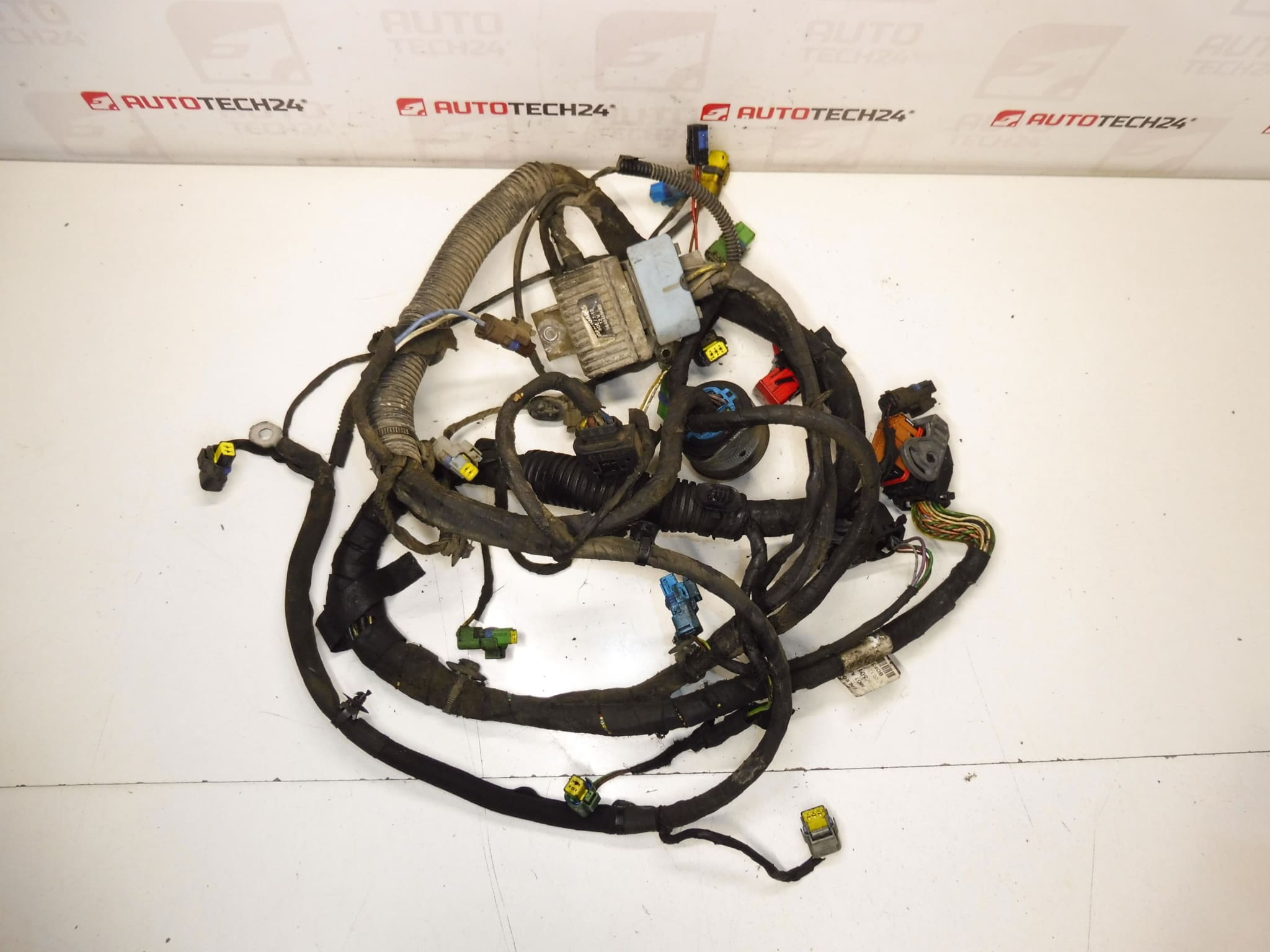 Zväzok motora Citroën Peugeot 1.4 HDI 66 kw 9650182080 6558NJ