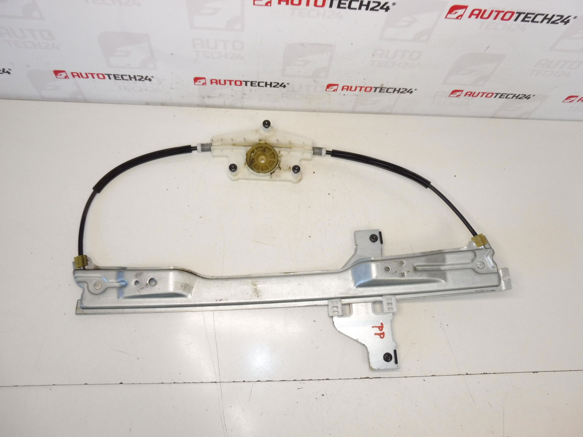 Mechanizmus pravého predného okna Citroën C4 5 dverí 9657133580 9222V0