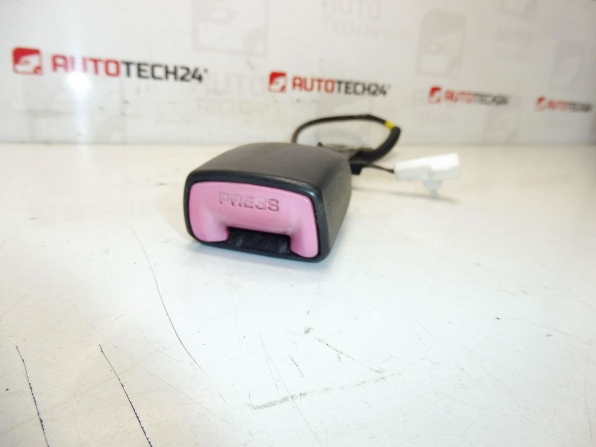 Držiak pása vodiča Citroën C1 Peugeot 107 8974LR 8976N8 – Obrázok 2