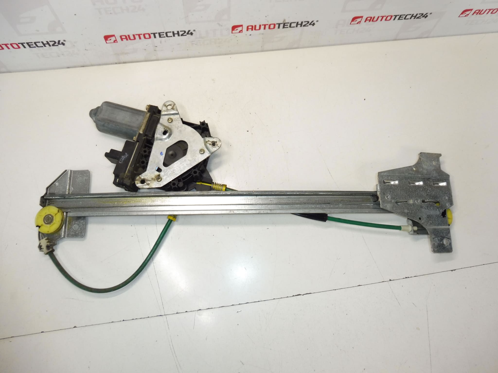 mechanizmus sťahovania pravého zadného okna Citroën Peugeot 1494840080 922480 – Obrázok 2