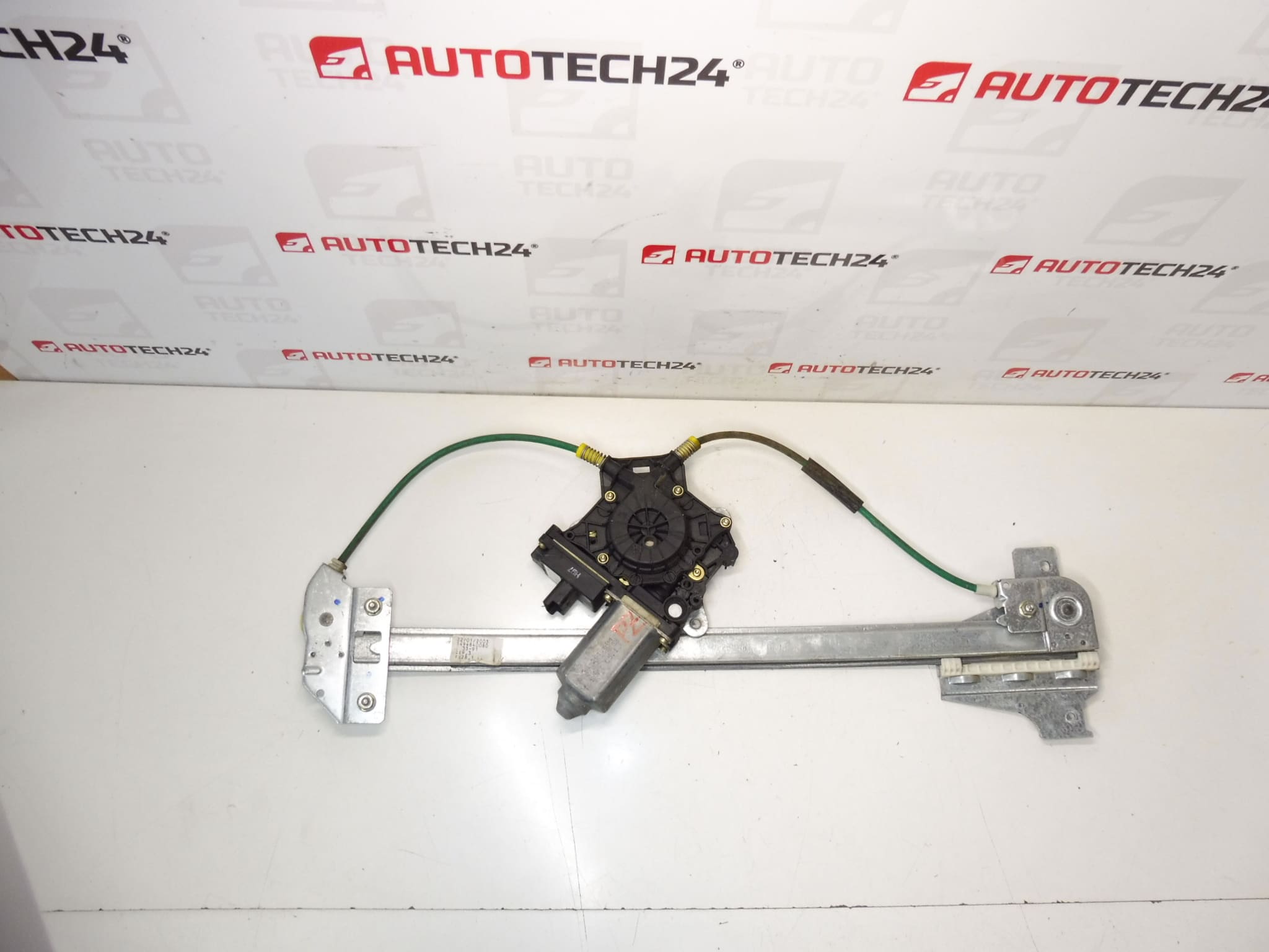 mechanizmus sťahovania pravého zadného okna Citroën Peugeot 1494840080 922480