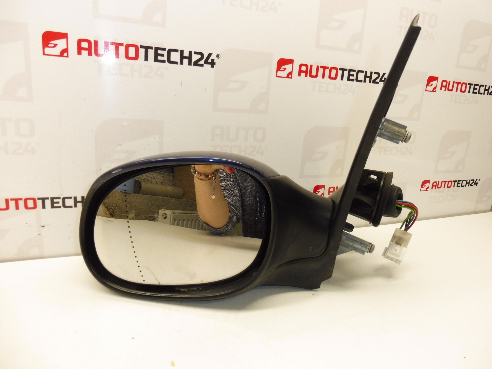 Ľavé modré zrkadlo EGE pre Peugeot 206 8153KQ