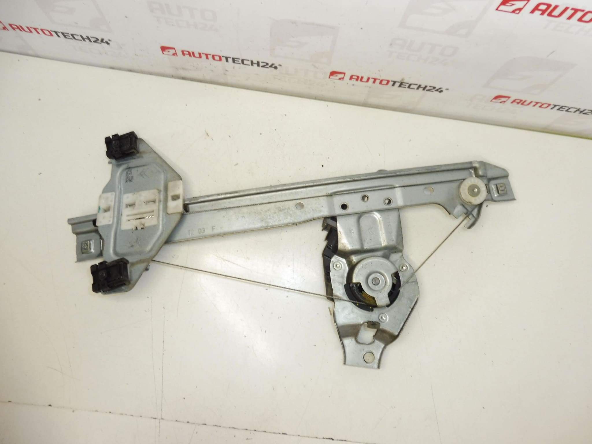 Mechanizmus ľavého zadného sťahovania okna Citroën C3 II A51 9223F9 – Obrázok 2