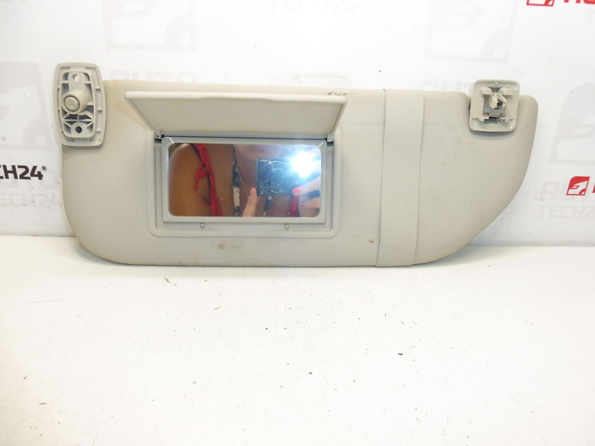 Slnečná clona vodiča Citroën C3 A51 8163HV 16121658BJ – Obrázok 2
