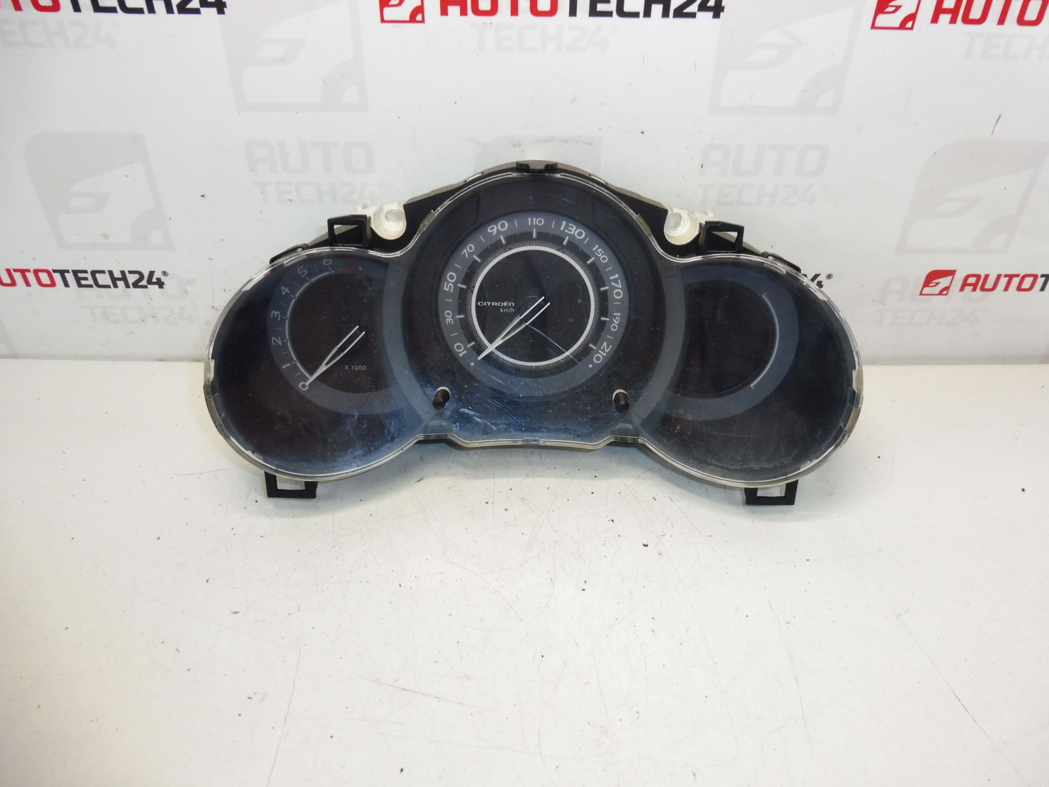 Tachometer Citroën C3 II A51 220000 km 96665881XT 6103GG