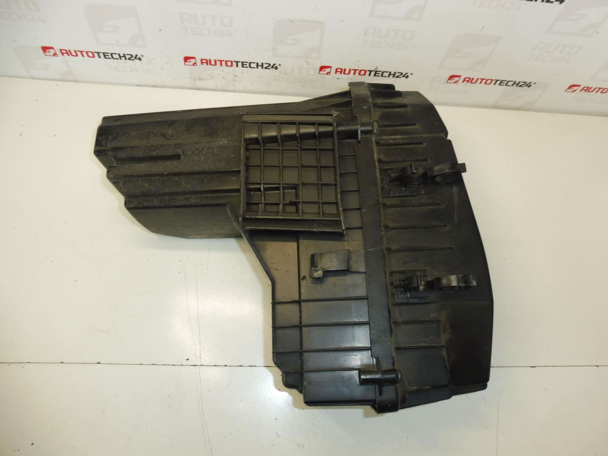 Filtrbox Citroën Peugeot 2.0 aj 9646767780 1427J9 – Obrázok 2
