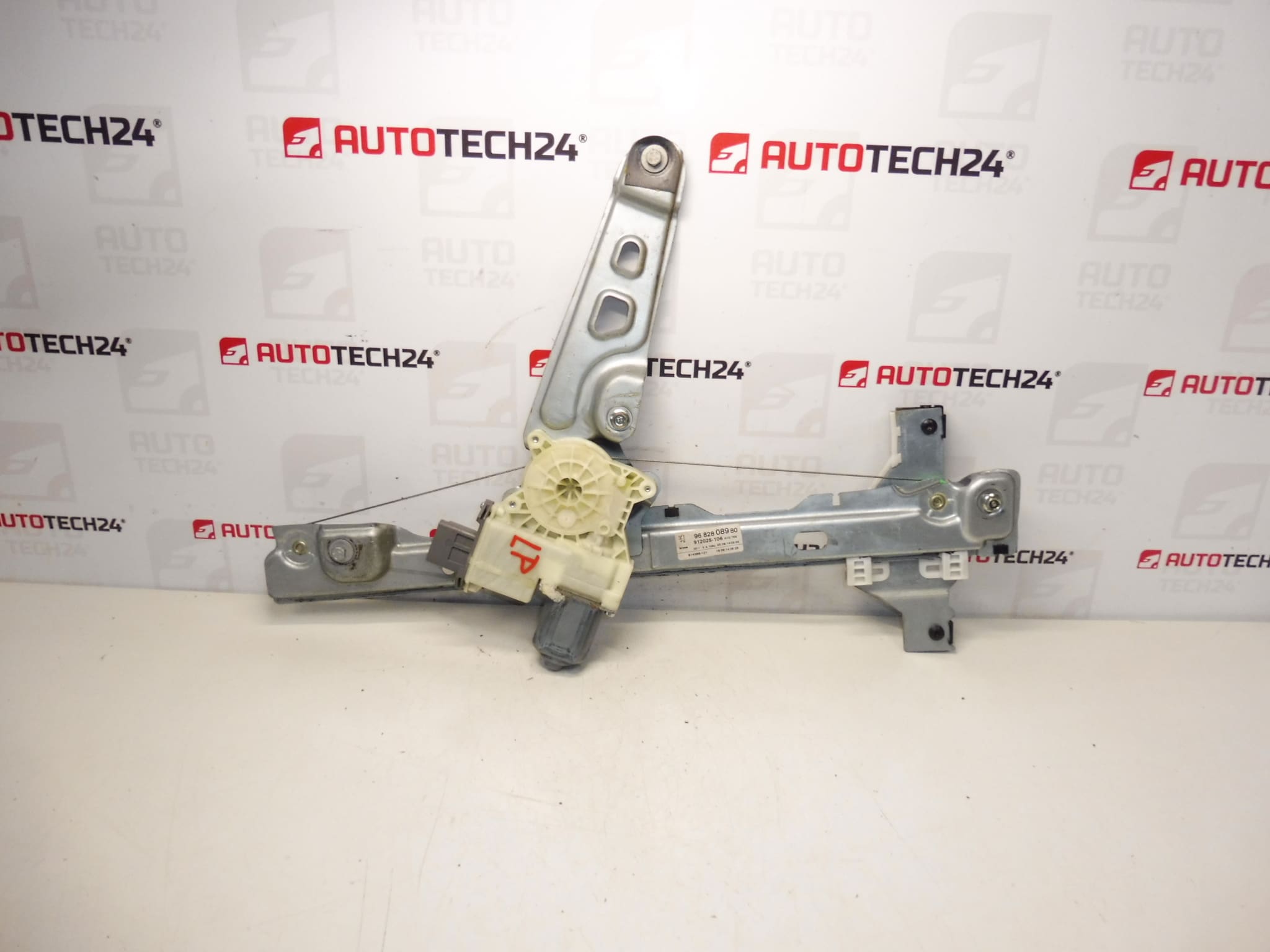 Mechanizmus ľavého predného okna Peugeot 3008 5008 9682808980 9221FF
