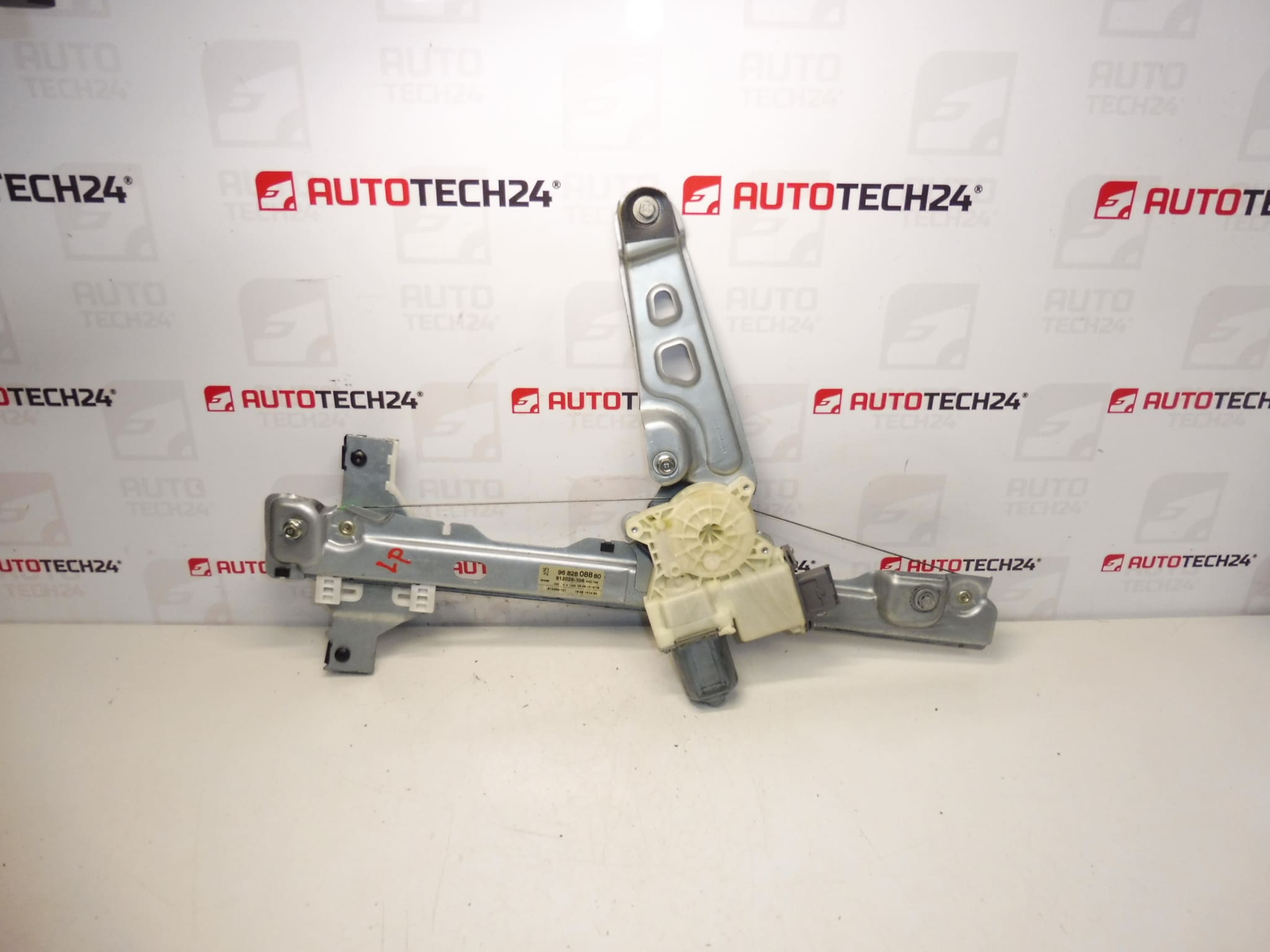 Mechanizmus pravého predného okna Peugeot 3008 5008 9682808880 9222FF