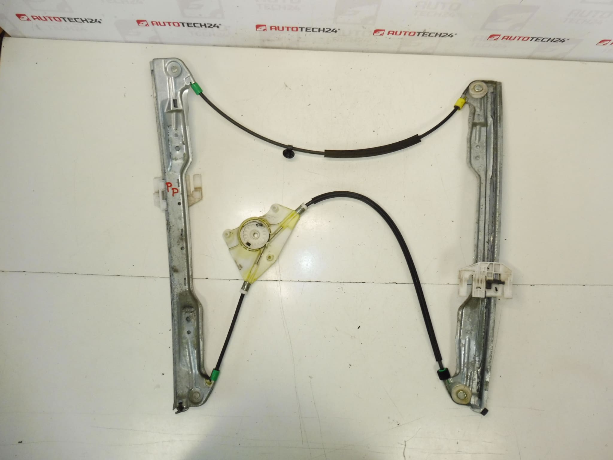 mechanizmus sťahovania okna spolujazdca Citroën C5 01-07 9222P5