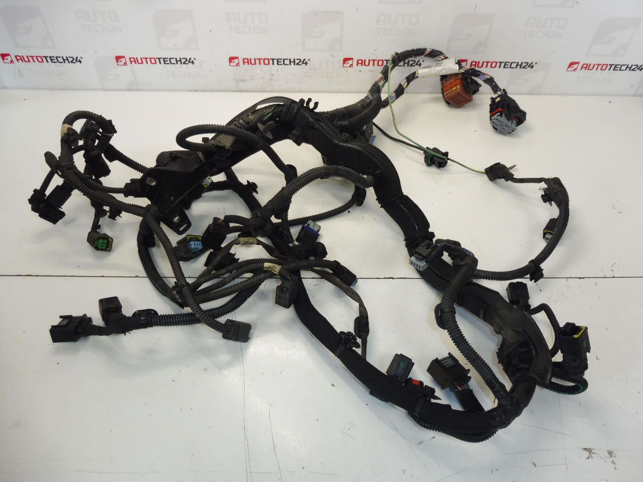 Zväzok motora Citroën Peugeot 2.0HDI RHE 9670135380 658556 – Obrázok 2