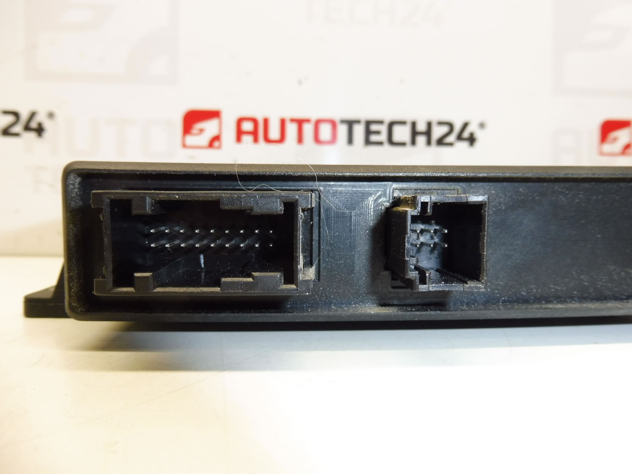 Jednotka parkovací asistent Citroën Peugeot 0263004204 9663821680 – Obrázok 2