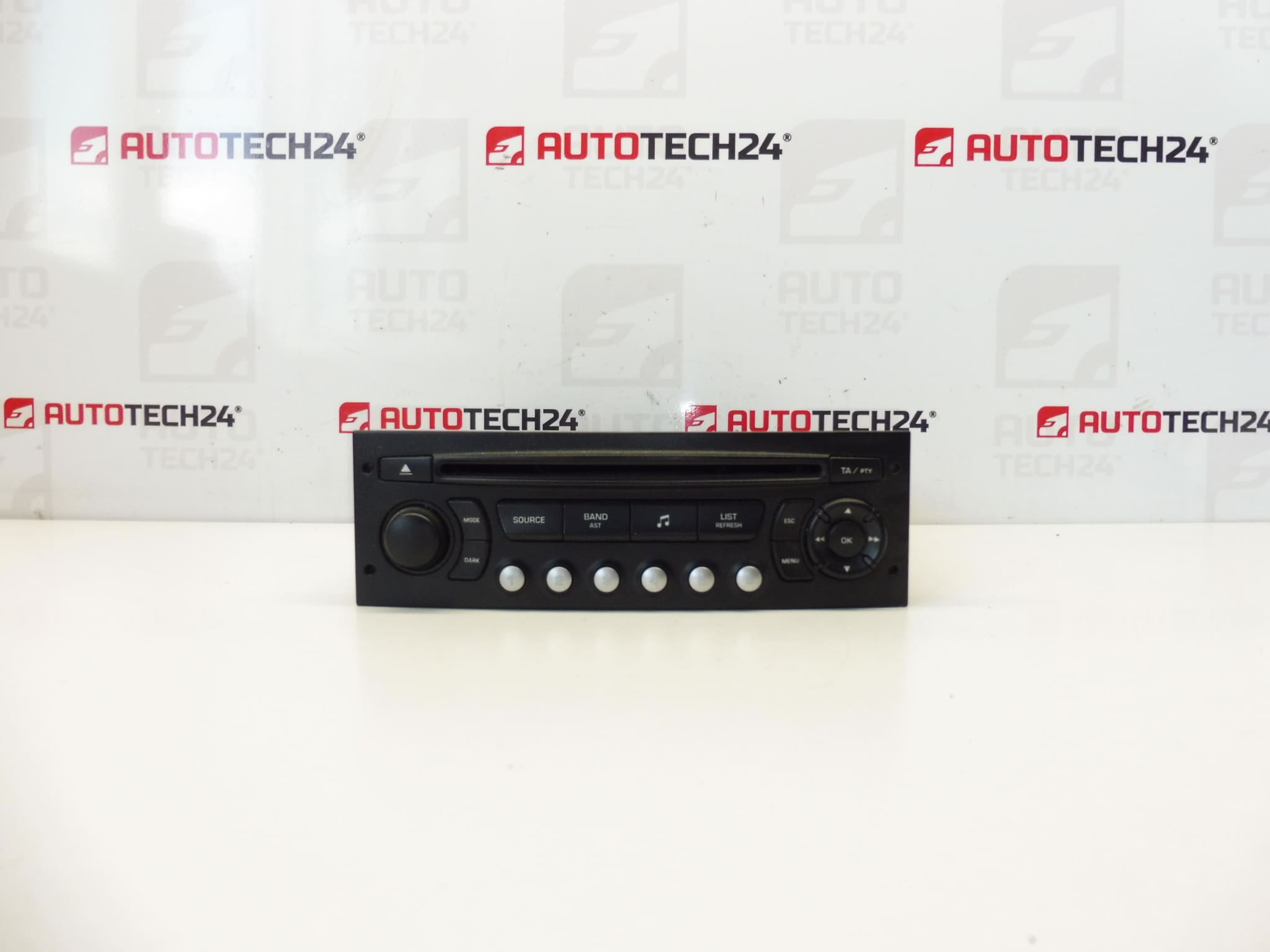Autorádio s CD Blaupunkt RD4 N1 - 02 Citroën Peugeot 9660646477