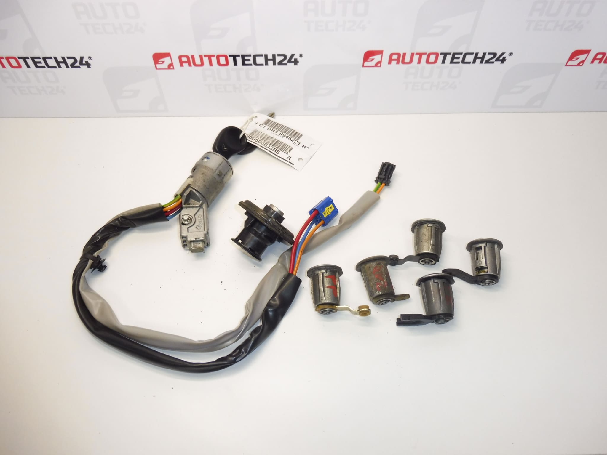 Sada zámkov + 2x kľúč Citroën Berlingo II 4162CF