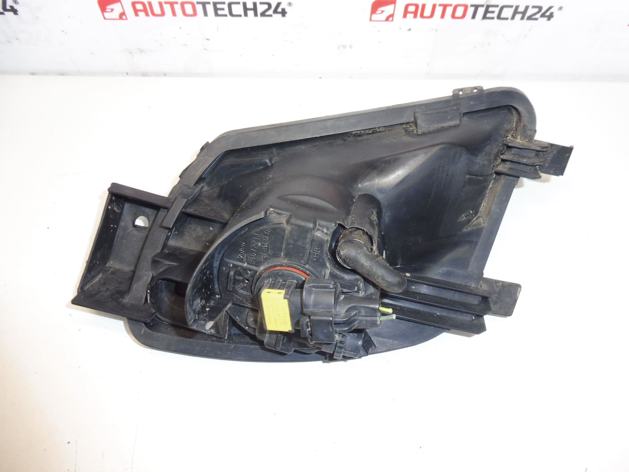 ľavý predný hmlový svetlomet Peugeot 308 9680498680 6208F0 – Obrázok 2