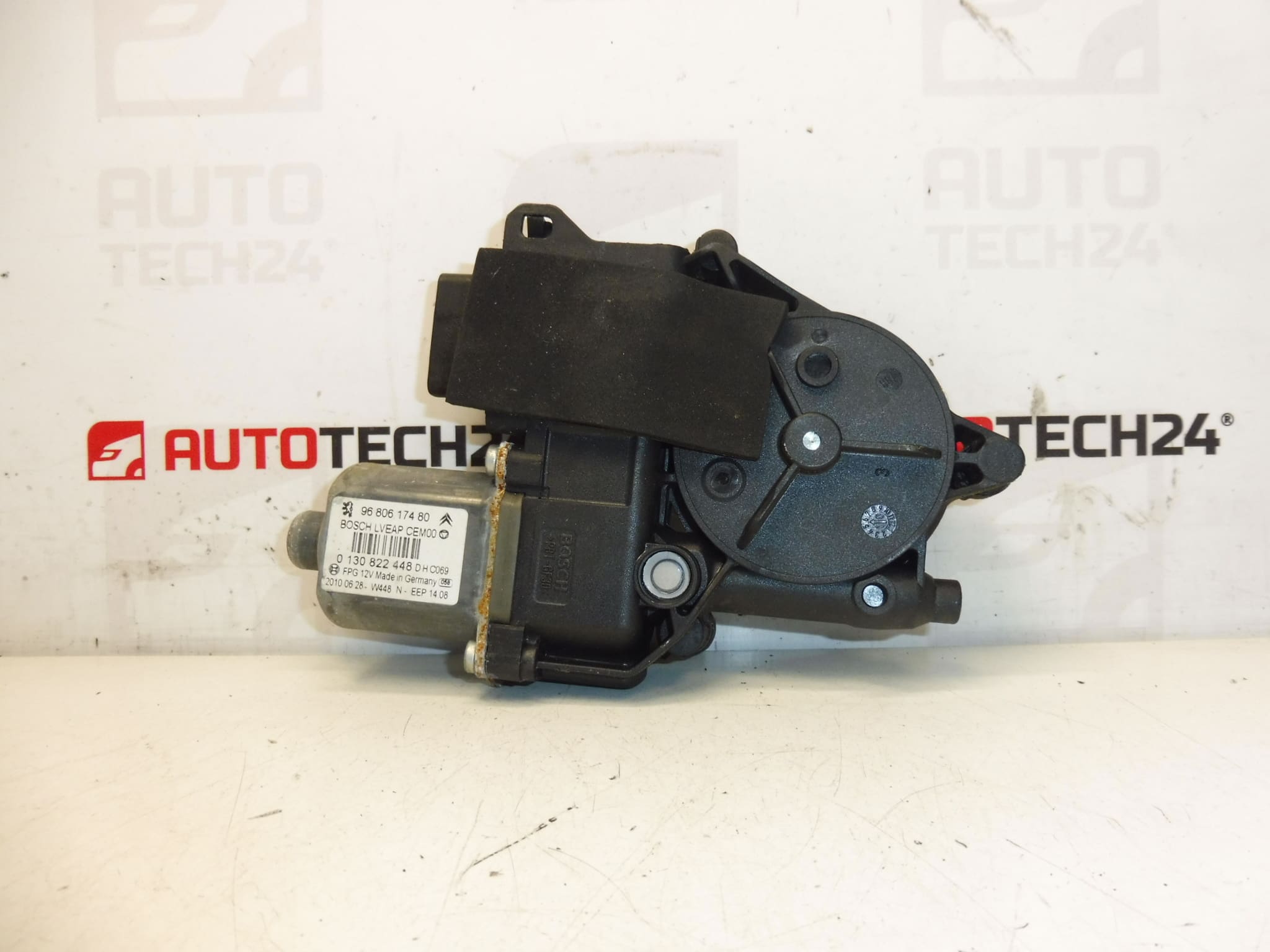 Motor sťahovania pravého zadného okna Peugeot 308 9680617480 9675466680 9224F0