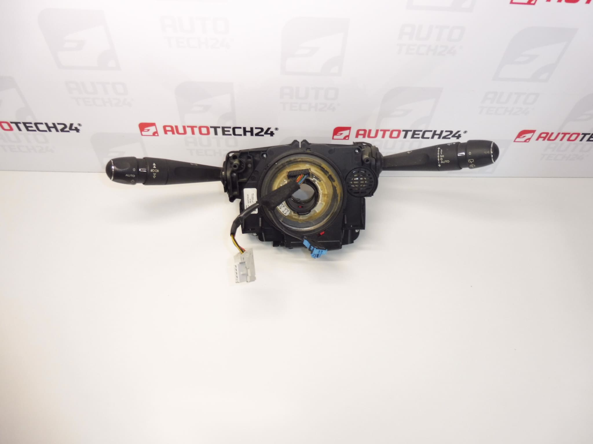 Ovládače páčky COM2008P Citroën Peugeot DS 96759252XT 6243C6