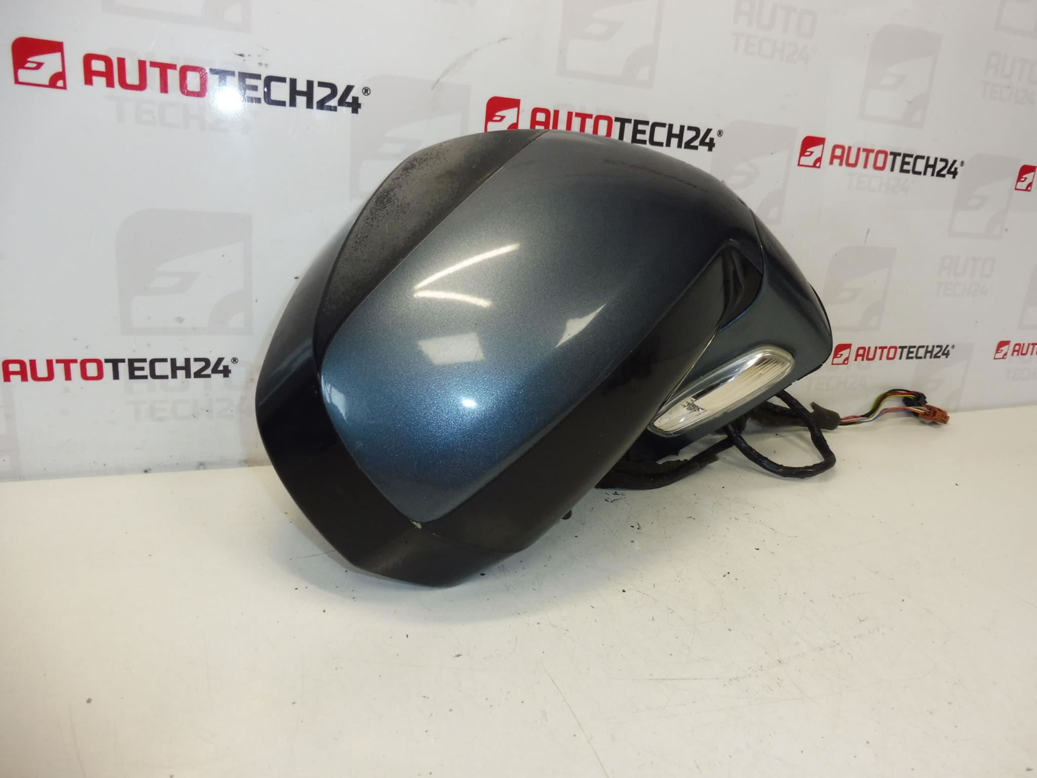 Pravé zrkadlo EZWD Citroën C4 Picasso 96851525XY 8153VR