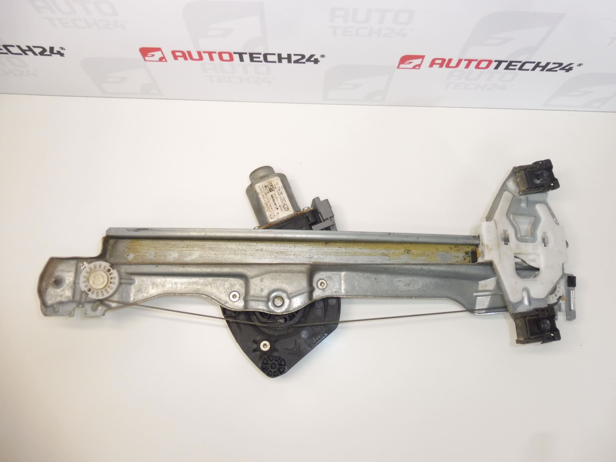 Sťahovanie pravého zadného okna Citroën C4 B7 9820885080 9224H4 – Obrázok 2