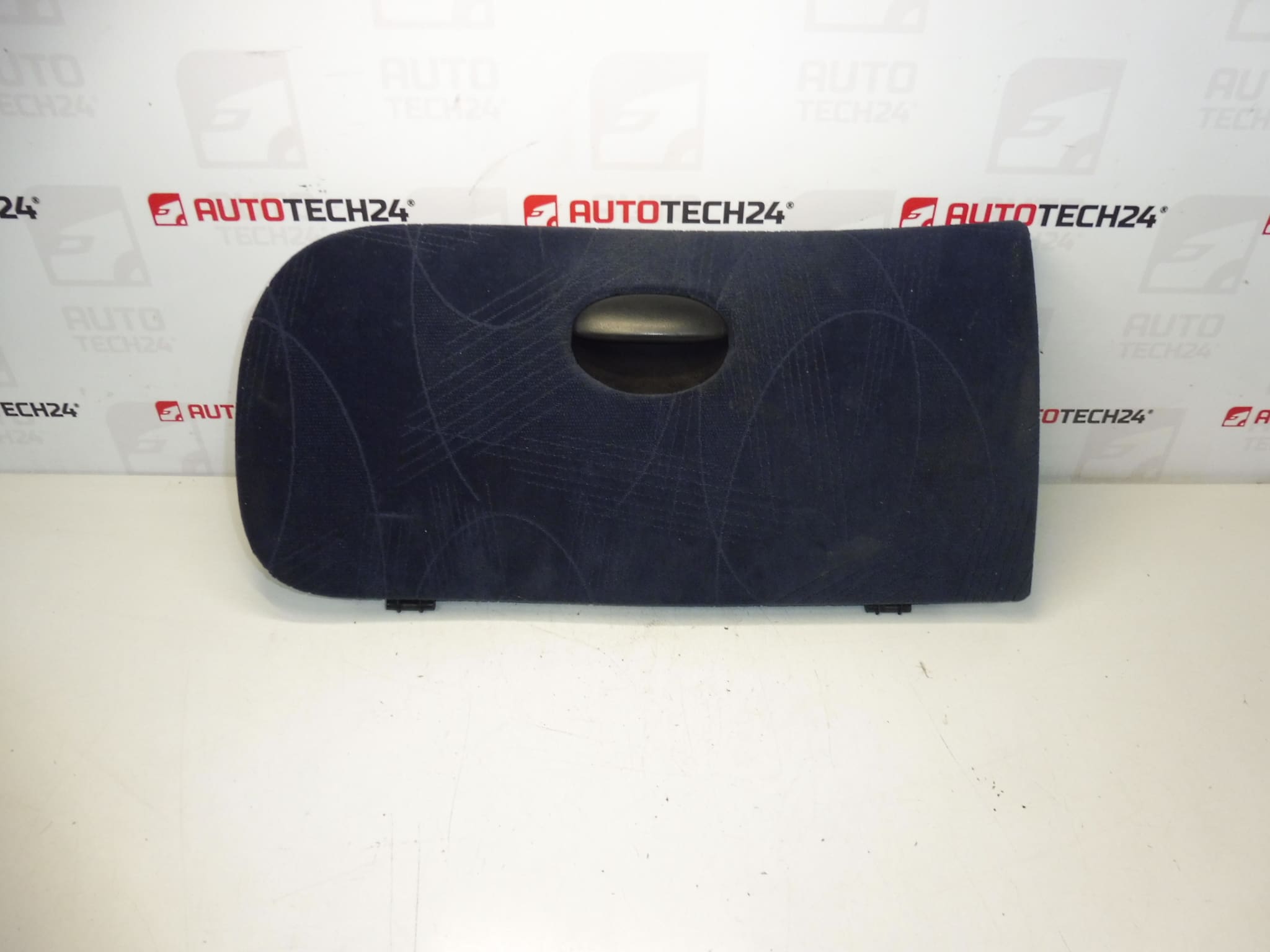 Veko odkladacej schránky Peugeot 206 96440241LD 8218VG