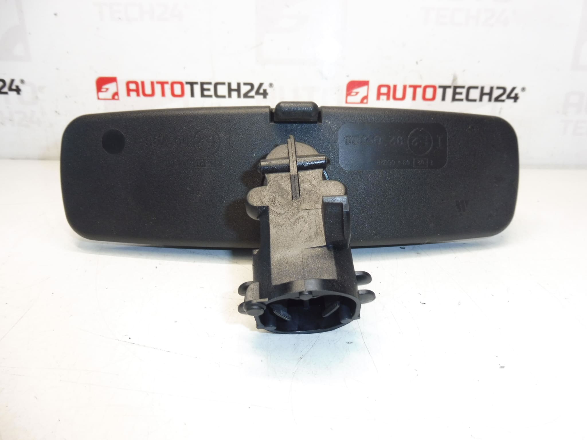 Vnútorné spätné zrkadlo Peugeot 3008 a 5008 8153LR – Obrázok 2