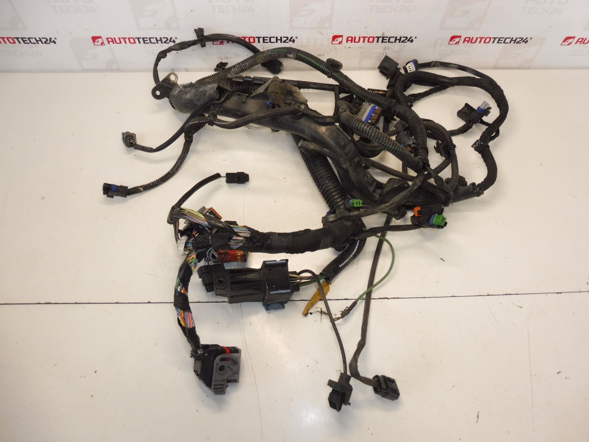Zväzok Citroën Peugeot 2.0HDI RHJ 9684608680 6569RY