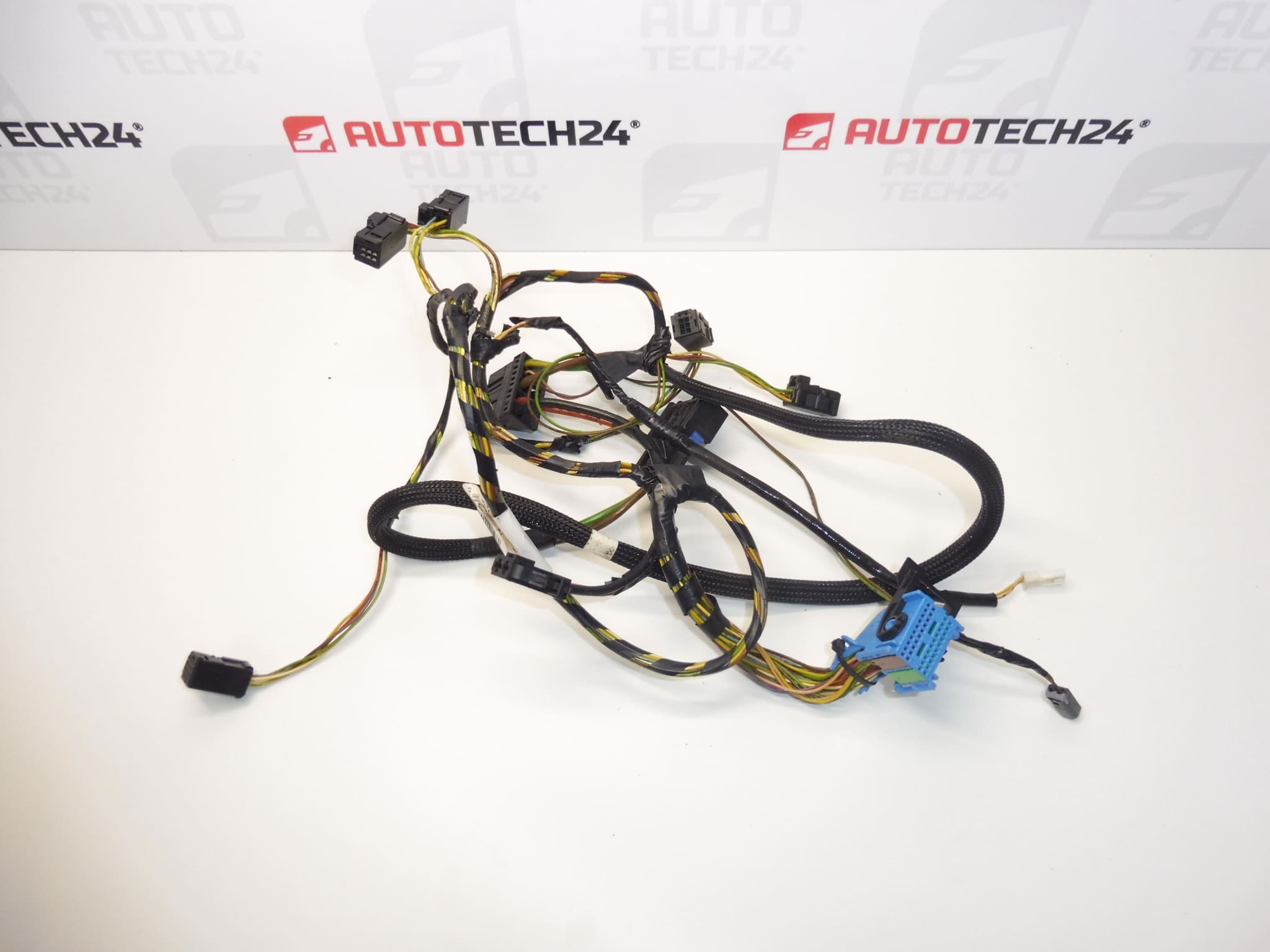 Zväzok klimatizácie Citroen C4 B7 T1008911F 6436N7
