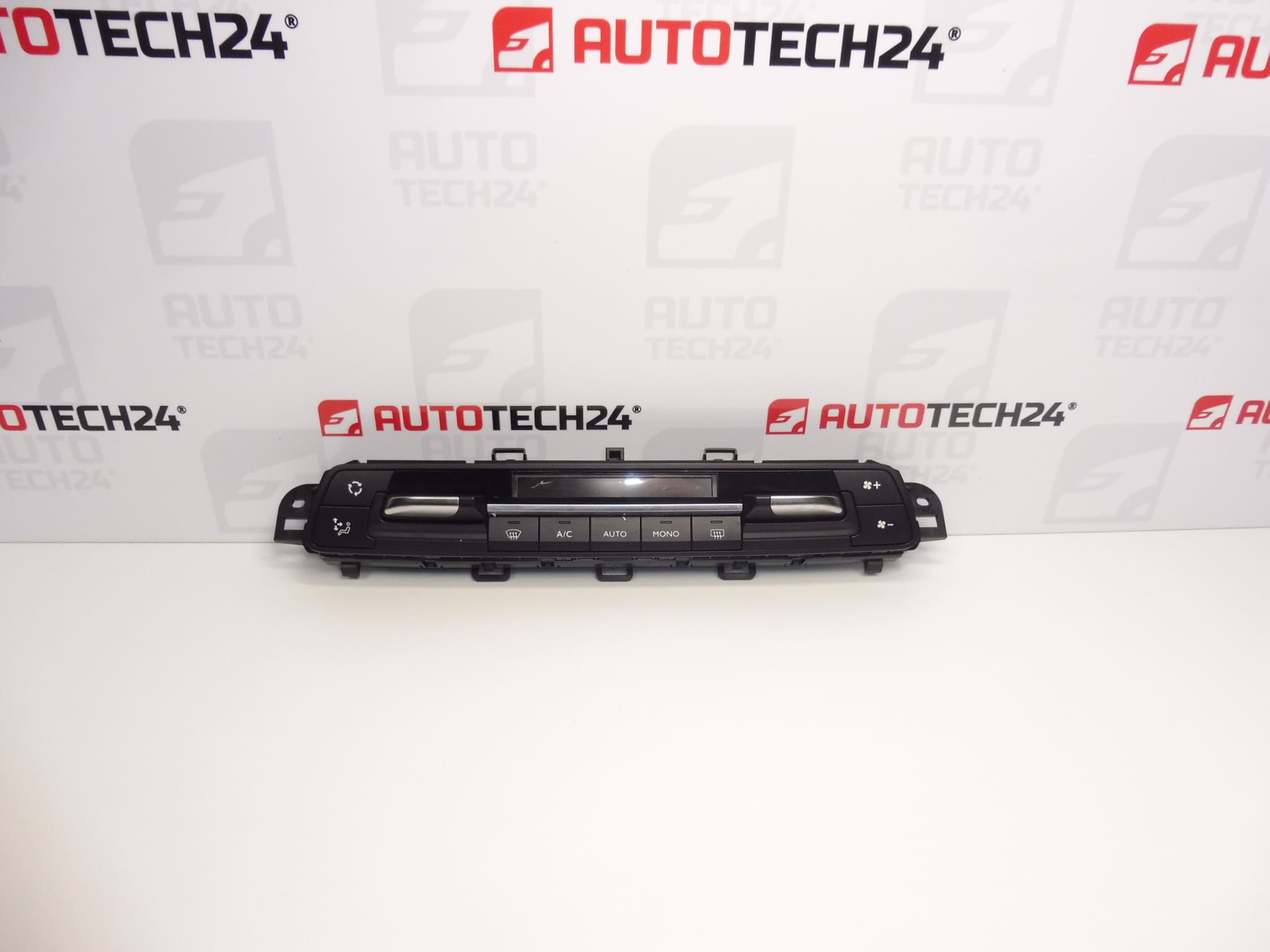 Ovládač kúrenia Citroën Peugeot Opel 98075402ZD